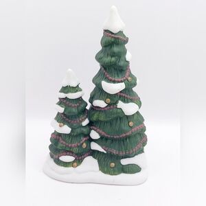 Christmas Village‎ Accessories by Department 56. Porcelain Snow Covered